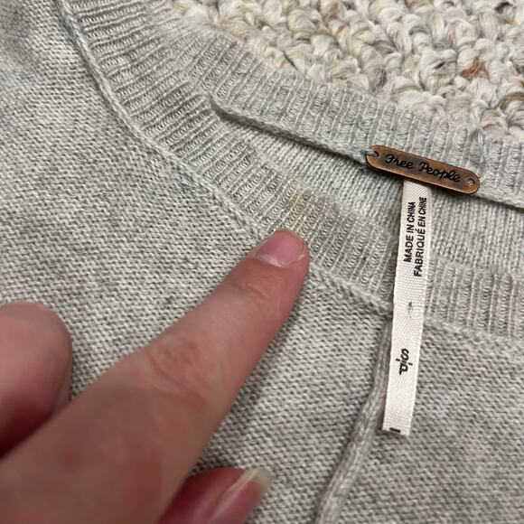 Free People Cashmere Silk Blend Sweater Long Sleeve Sz S Beige Cropped Casual - Picture 3 of 7